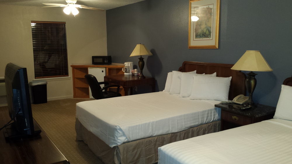 Four Horseman Travel Lodge Pilot Point Luaran gambar